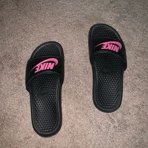 Nike slides